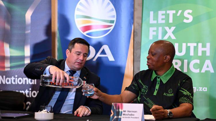 John Steenhuisen (DA) andr Herman Mashaba (ActionSA) at the Multi Party Charter For South Africa press conference on August 16, 2023