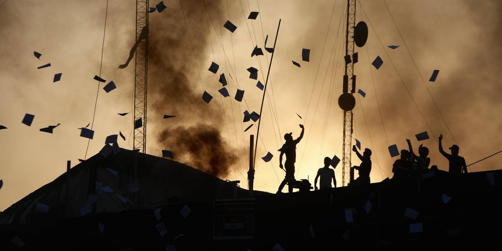 Image – ‘Ashes of Bureaucracy’, Basra, Iraq, 7 September 2018. Copyright © Ali Dab Dab
