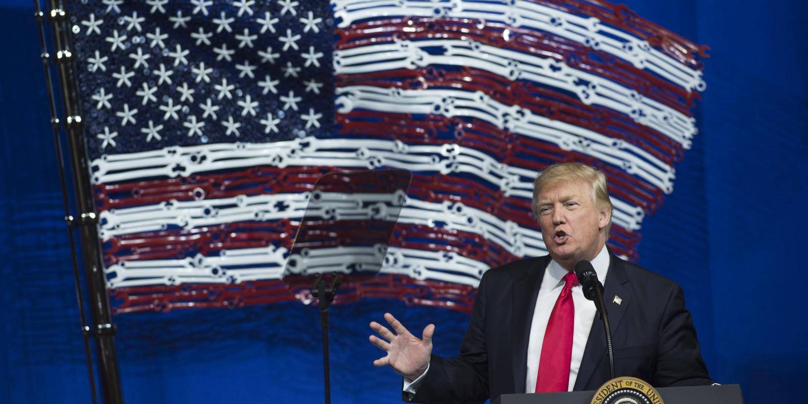 US President Donald Trump speaks at Snap-On Tools in Kenosha, Wisconsin, on 18 April 2017, prior to signing the Buy American, Hire American Executive Order. Photo: Getty Images.