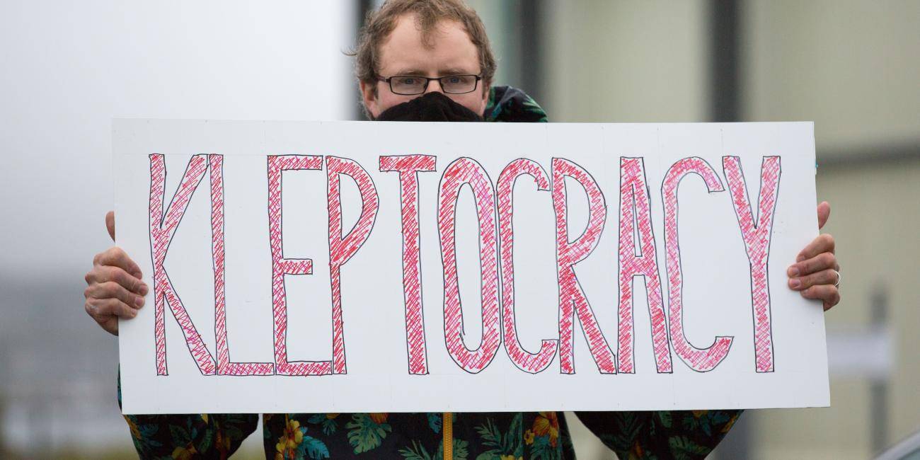 What is kleptocracy and how does it work? Chatham House International Affairs Think Tank