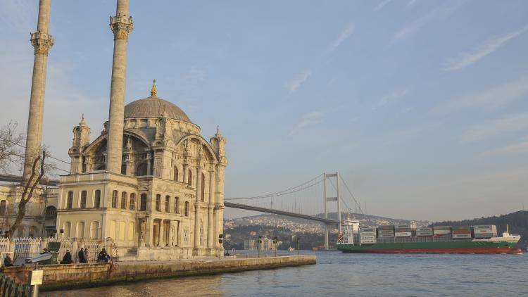 A container ship sails down the Bosphorus 