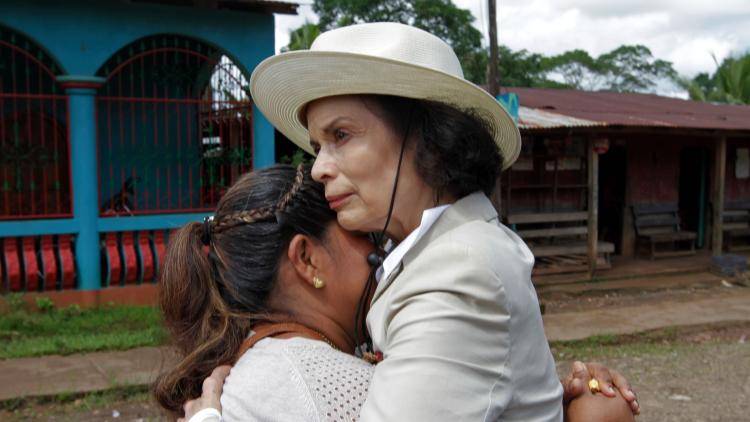 Bianca Jagger embraces Francisca Ramirez