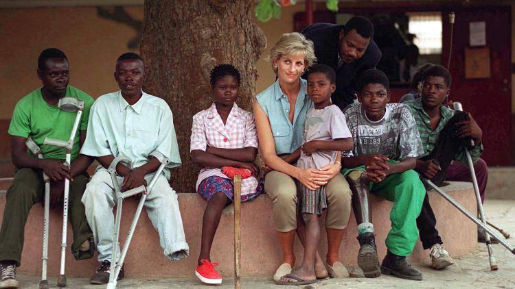 Princess Diana with children injured by mines in Luanda, Angola