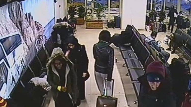 Security camera footage shows three missing British girls in Istanbul before they boarded a bus to the Turkish-Syrian border to join Daesh