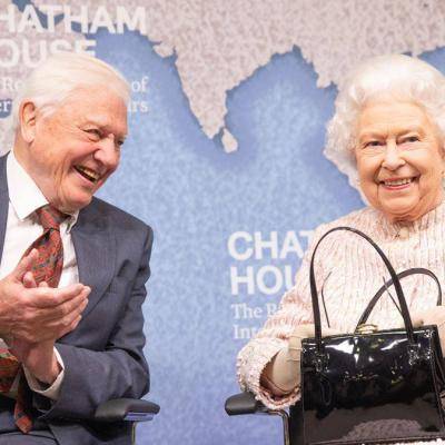 Sir David Attenborough and HM The Queen at the Chatham House Prize 2019 award ceremony. Photo by Suzanne Plunkett.
