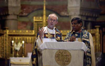 Archbishop Welby with Irfan Jameel, t
