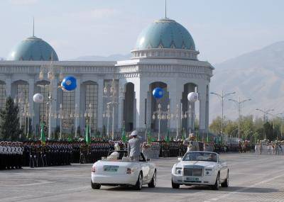 Turkmenistan's commanders-in-chief salute during a military parade during celebrations marking Turkmenistan's Independence Day, in Ashgabat on 27 October 2012. Photo: Getty Images.