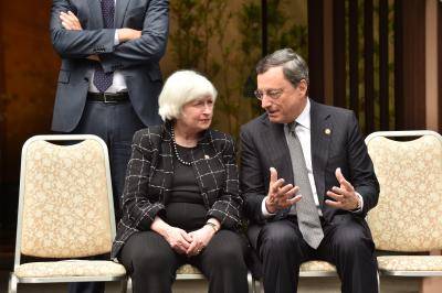 ECB President Mario Draghi talks with Chair of the Board of Governors of the Federal Reserve System Janet Yellen during the G7 Finance Ministers and Central Bank Governors' Meeting in Sendai, Japan, on 20 May 2016. Photo: Getty Images.