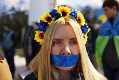 Rally in support of keeping Crimea as part of Ukraine. Photo by Spencer Platt/Getty Images.