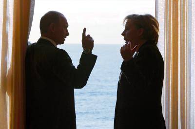 Russian president Vladimir Putin and G</body></html>